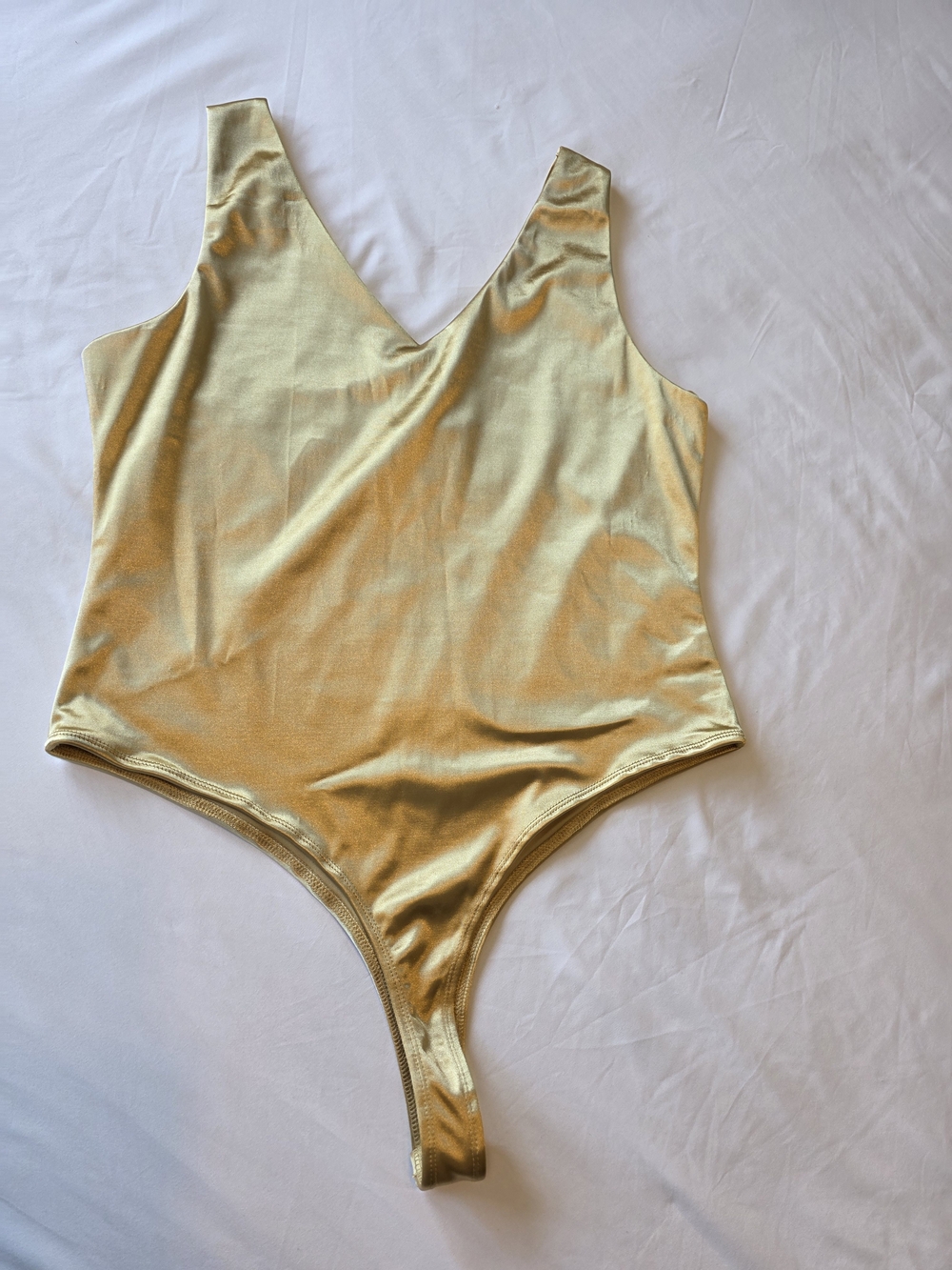 Francesca’s Gold Metallic Bodysuit XL Sleeveless V Neck Stretch Shiny NWT